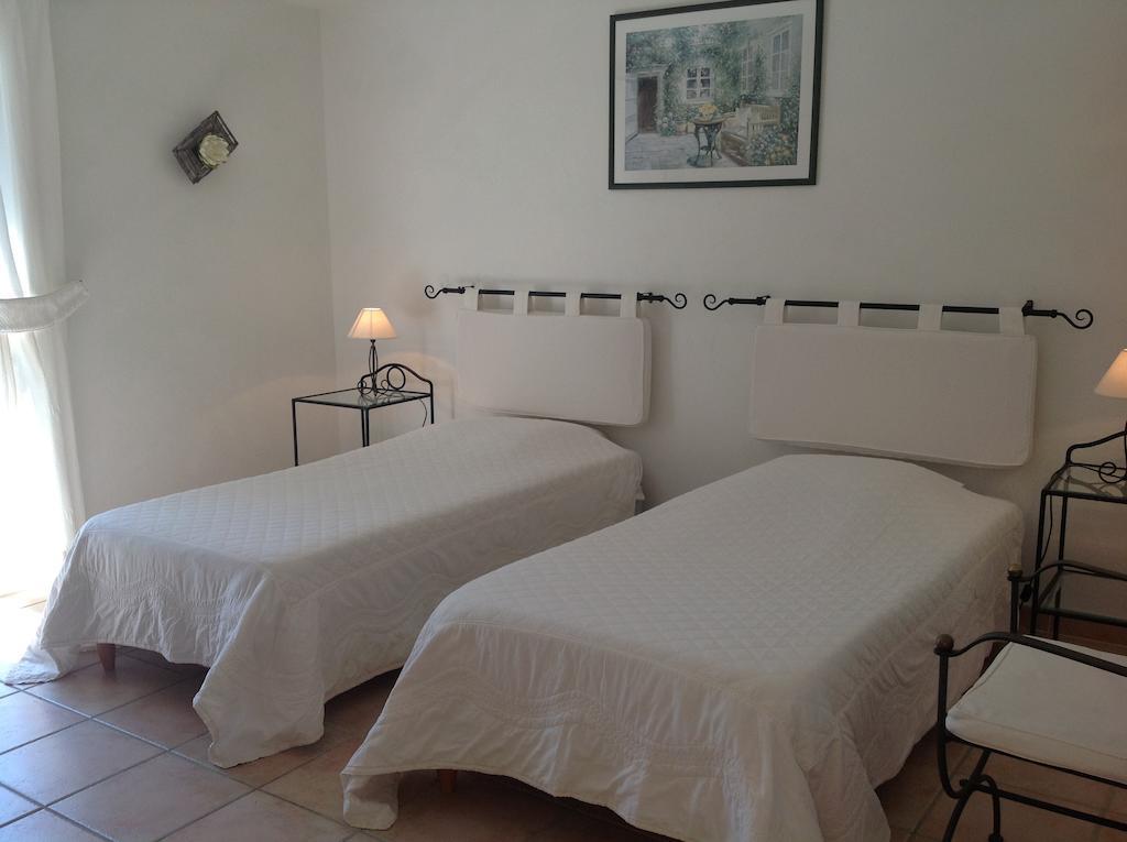 Le Clos des Cigales Roussillon en Isere Habitación foto